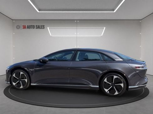 Used 2024 Lucid Air Touring AWD/4WD image 2