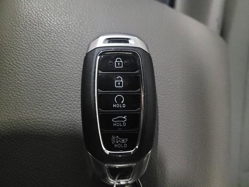 Used 2023 Hyundai Elantra SEL w/ Convenience Package FWD image 32