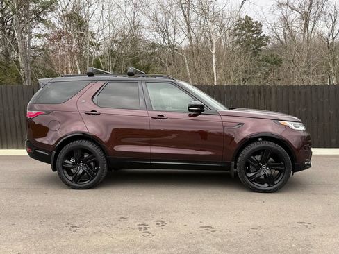 New 2026 Land Rover Discovery Limited Edition AWD/4WD image 7