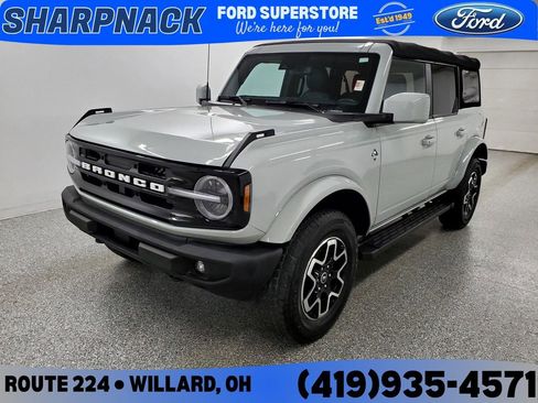 Used 2022 Ford Bronco Outer Banks image 1