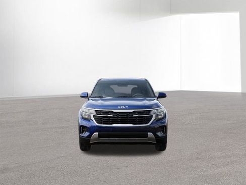 New 2026 Kia Seltos LX image 2