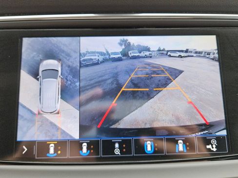 Used 2020 Buick Enclave Avenir w/ Avenir Technology Package AWD/4WD image 19