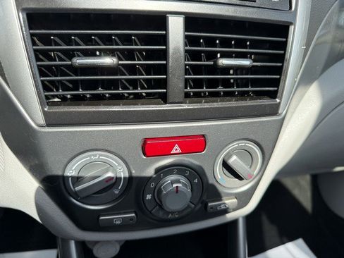 Used 2012 Subaru Forester 2.5X Premium w/ All-Weather Pkg image 26