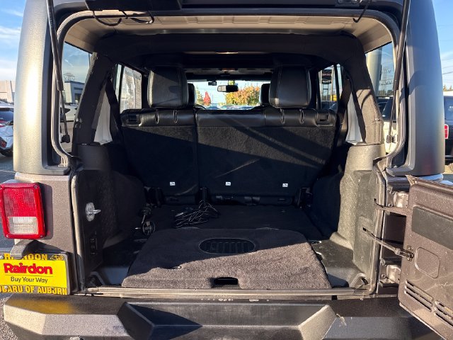 Used 2017 Jeep Wrangler Unlimited Rubicon AWD/4WD image 12