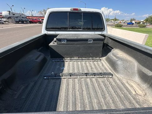 Used 2004 Ford F250 XL AWD/4WD image 4