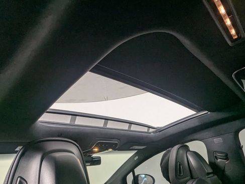 Used 2022 Mercedes-Benz EQS 580 4MATIC Sedan image 26