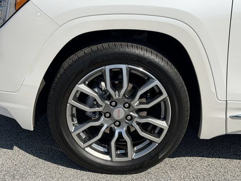 Used 2024 GMC Terrain Denali AWD/4WD image 13