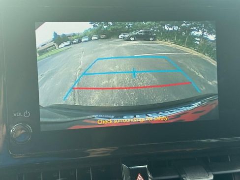 Used 2024 Toyota Corolla LE FWD image 28