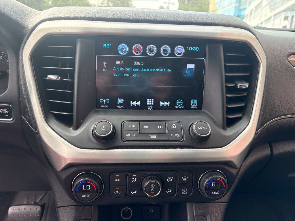Used 2017 GMC Acadia SLE FWD image 14