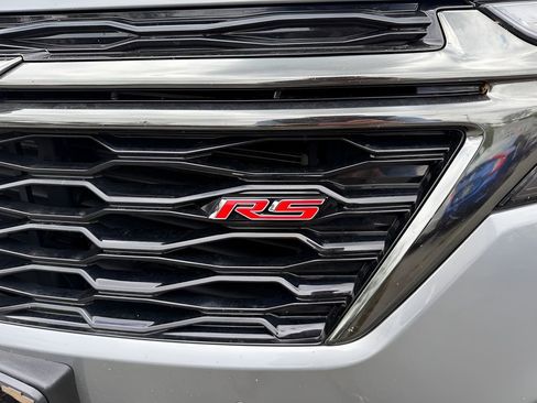 Used 2023 Chevrolet Equinox RS AWD/4WD image 11