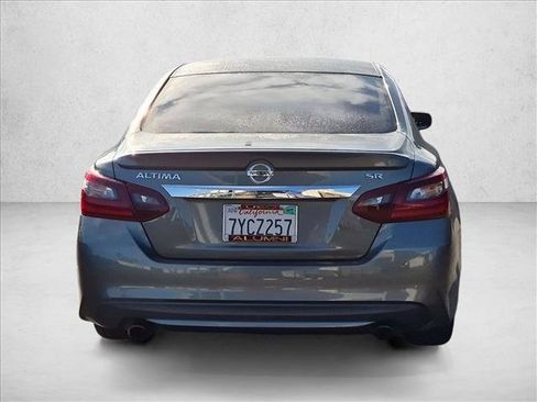 Used 2017 Nissan Altima 2.5 SR FWD image 6