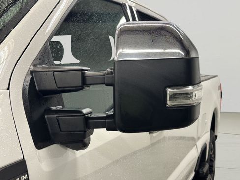 Used 2023 Ford F250 Platinum image 8