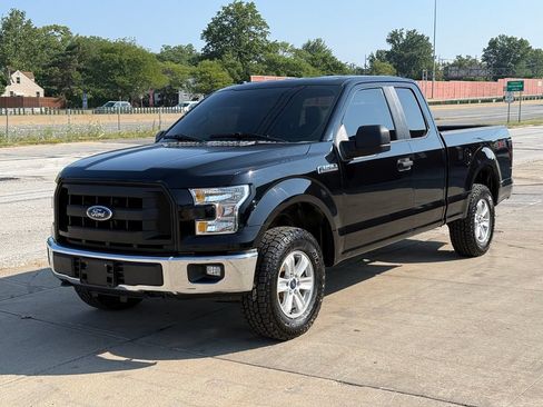 Used 2017 Ford F150 XL w/ Equipment Group 101A Mid AWD/4WD image 1
