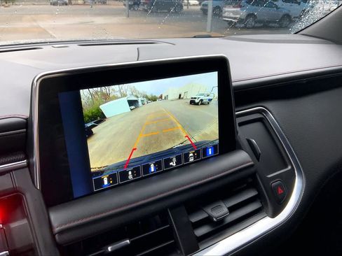 Used 2022 Chevrolet Tahoe RST w/ Sport Performance Package image 25