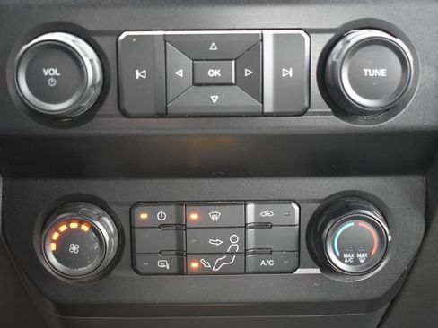 Used 2020 Ford F350 XL w/ Power Equipment Group image 26