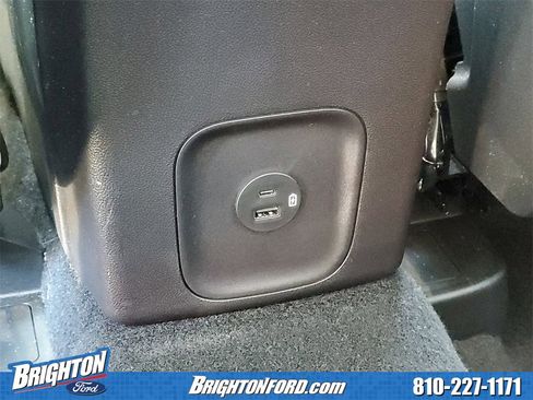 Used 2022 Ford Escape SE w/ Cold Weather Package image 12