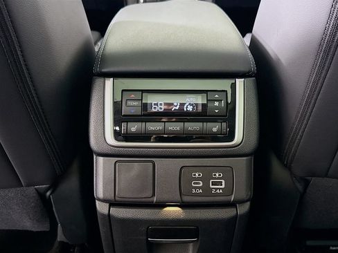 Used 2026 Subaru Ascent Limited AWD/4WD image 27