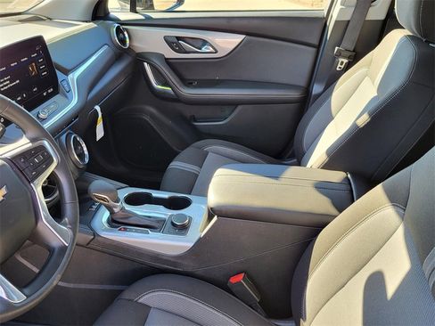 Used 2024 Chevrolet Blazer LT w/ Convenience Package image 30