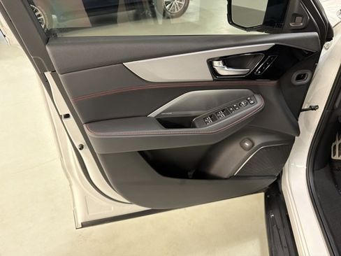 Used 2026 Acura MDX A-Spec image 18