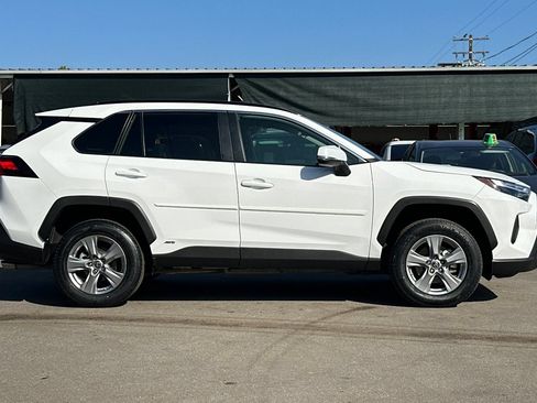 Certified 2024 Toyota RAV4 LE AWD/4WD image 3