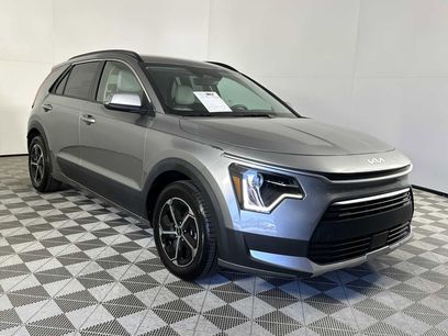 Used 2023 Kia Niro EX