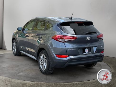 Used 2017 Hyundai Tucson SE AWD/4WD image 5
