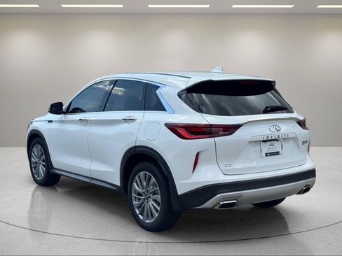 Used 2023 INFINITI QX50 Pure AWD/4WD image 3