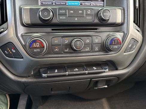 Used 2018 Chevrolet Silverado 1500 LT w/ All Star Edition image 35