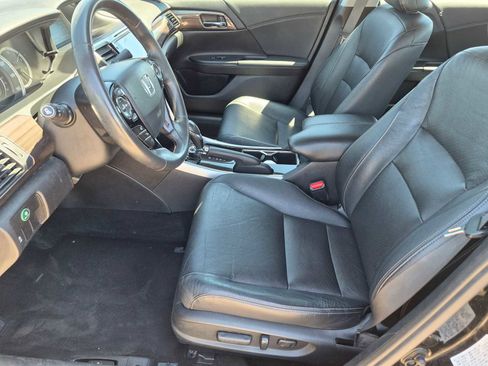 Certified 2017 Honda Accord EX-L image 11