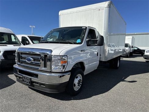 New 2024 Ford E-450 and Econoline 450 Super Duty w/ Power Windows & Locks Group image 44