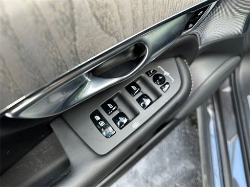 Used 2024 Volvo XC90 B6 Ultimate image 20