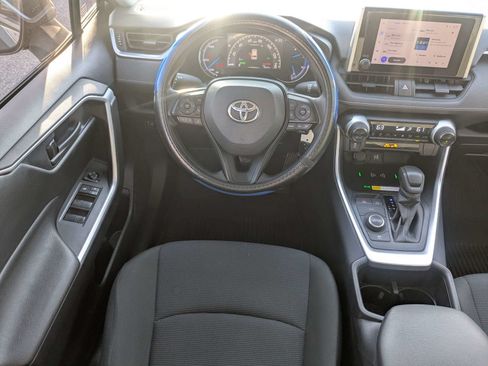 Used 2025 Toyota RAV4 LE AWD/4WD image 16