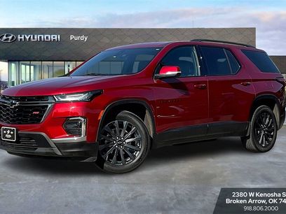 Used 2023 Chevrolet Traverse RS
