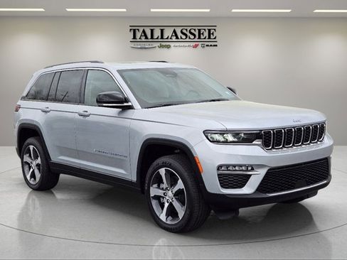 New 2023 Jeep Grand Cherokee 4WD 4xe image 3