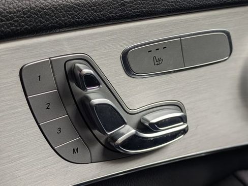 Used 2019 Mercedes-Benz C 300 Sedan image 27