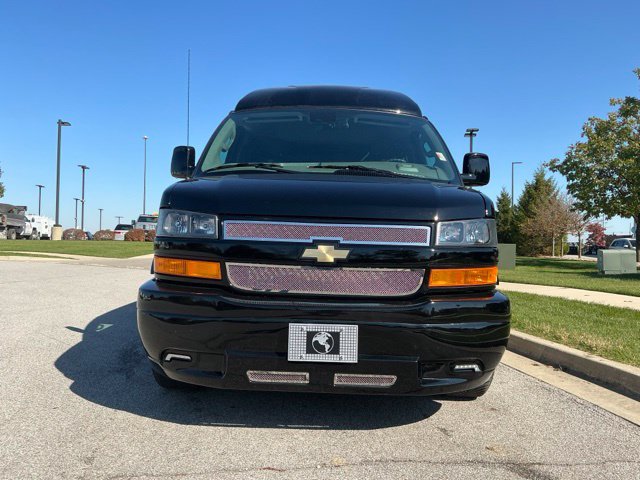 Used 2026 Chevrolet Express 2500 w/ Driver Convenience Package RWD image 8