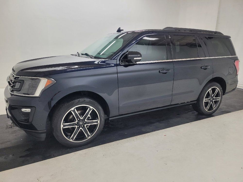 Used 2021 Ford Expedition Limited AWD/4WD image 2