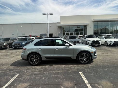 Used 2023 Porsche Macan S AWD/4WD image 6