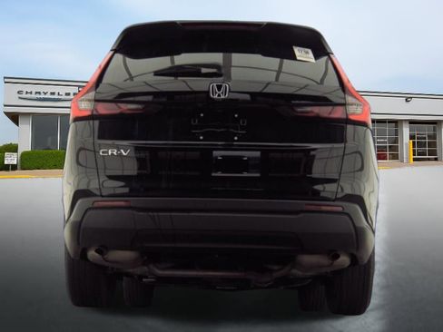 Used 2025 Honda CR-V LX image 8