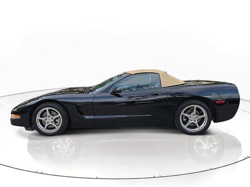 Used 2002 Chevrolet Corvette Convertible w/ Preferred Equipment Group2 RWD image 5