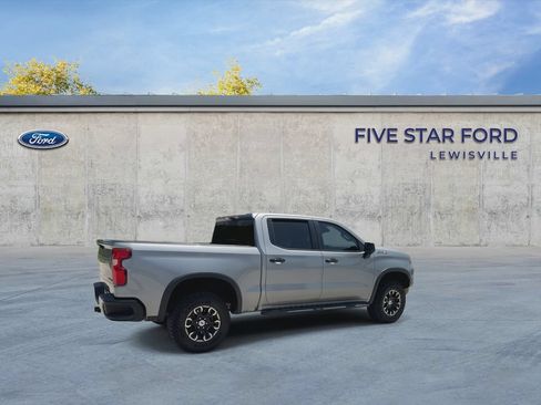 Used 2023 Chevrolet Silverado 1500 ZR2 w/ Technology Package AWD/4WD image 8