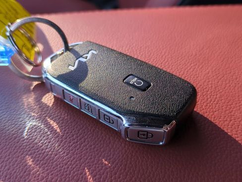 Certified 2023 Kia Sportage SX image 30