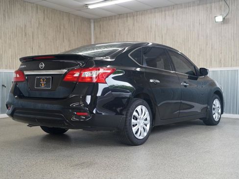 Used 2017 Nissan Sentra S FWD image 10