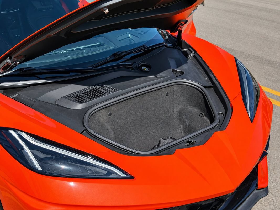 Used 2021 Chevrolet Corvette Stingray Premium Cpe w/ Z51 Performance Package RWD image 13