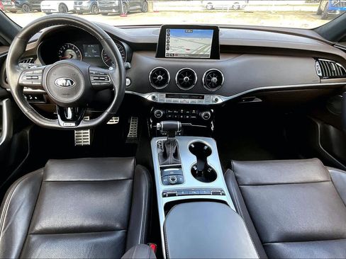 Used 2020 Kia Stinger GT image 16