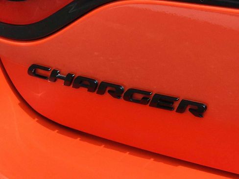 Used 2022 Dodge Charger R/T w/ Blacktop Package image 11