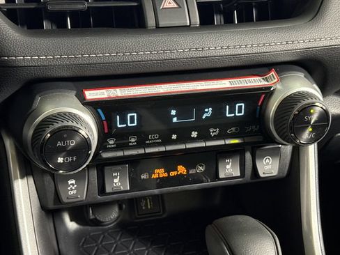 Certified 2025 Toyota RAV4 XLE AWD/4WD image 37