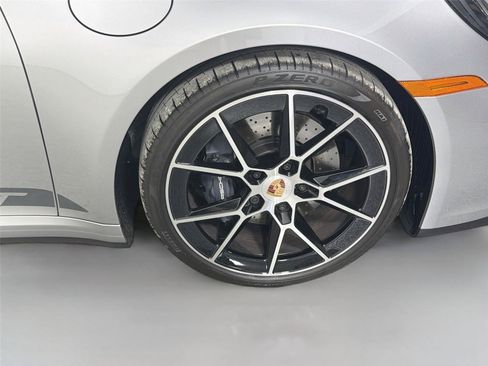 Used 2026 Porsche 911 Carrera T RWD image 14