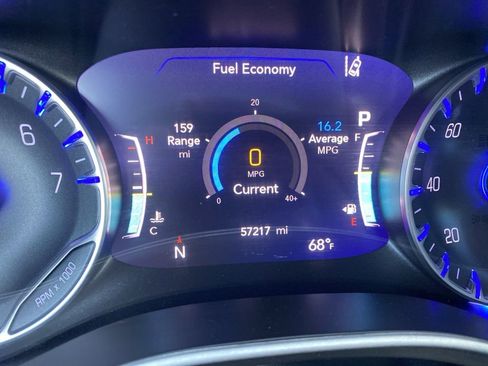 Used 2021 Chrysler Pacifica Touring-L w/ Uconnect Theater Family Group image 19