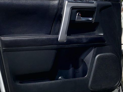 Used 2018 Toyota 4Runner SR5 RWD image 21